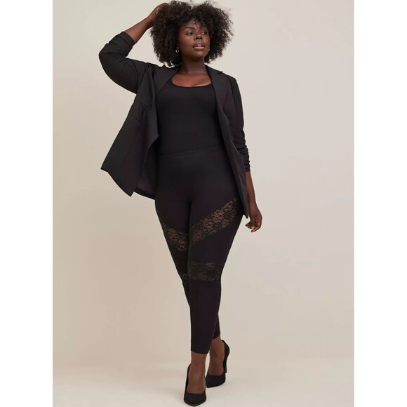 NWT Torrid Lace Inset Comfort Waist Black Leggings 5X 28 Plus - Picture 3 of 5